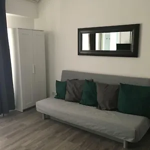 Interno 2 , Roma Italia